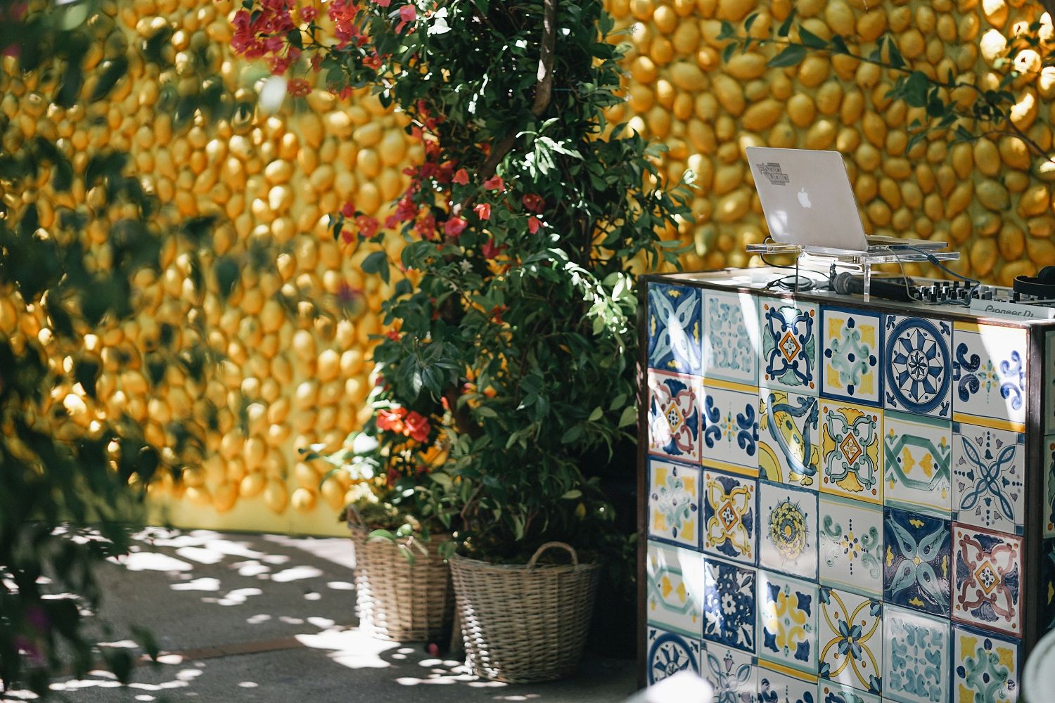 Pasta, Pizza, and Amore at This Wedding in Capri — Over the Moon, Sugokuii Events